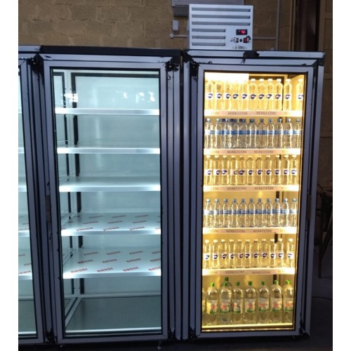 Холодильный шкаф-витрина Berk со стеклянными дверьми (3-х дверный)
