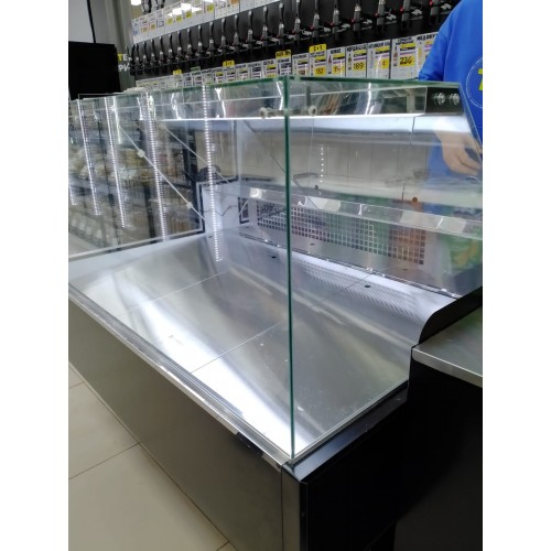 Универсальная холодильная витрина Ferdinand ВХСн-1,5 Cube (-5...+5)
